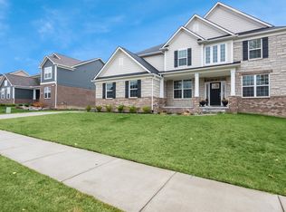 2130 Logan Dr, Rochester Hills, MI 48309