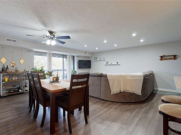 5th image of 9820 Sunrise Blvd Unit S10