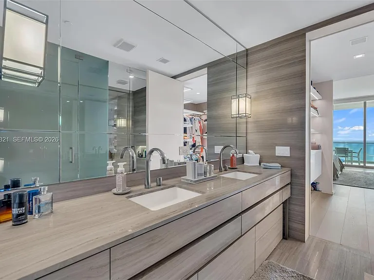 18975 Collins Ave #2802 — Photo 31