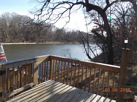 4th image of 24373 Riverbank Ln NW