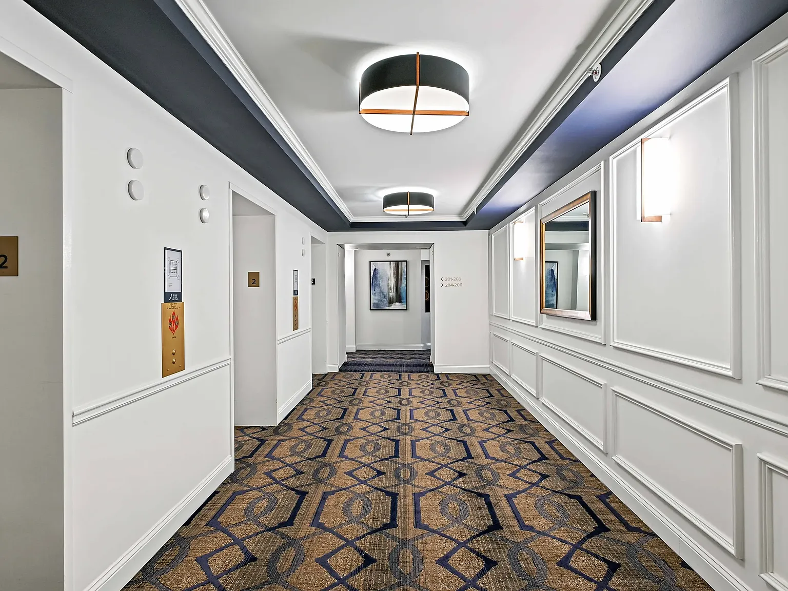 2 bed, 905 sqft, $2,550 — Photo 3