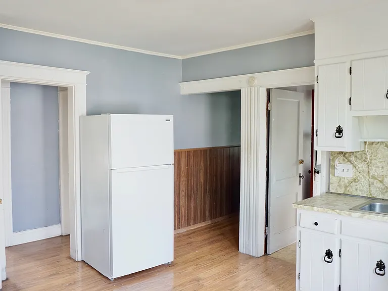 21 Ardmore St #25 — Photo 6