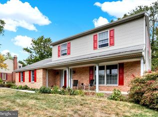 715 Rockford Dr, Harrisburg, PA 17112