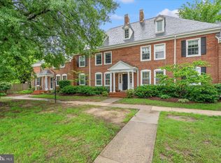 4416 34th St S APT A2, Arlington, VA 22206