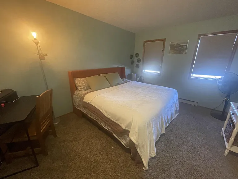 1612 W Olive St #11 — Photo 1