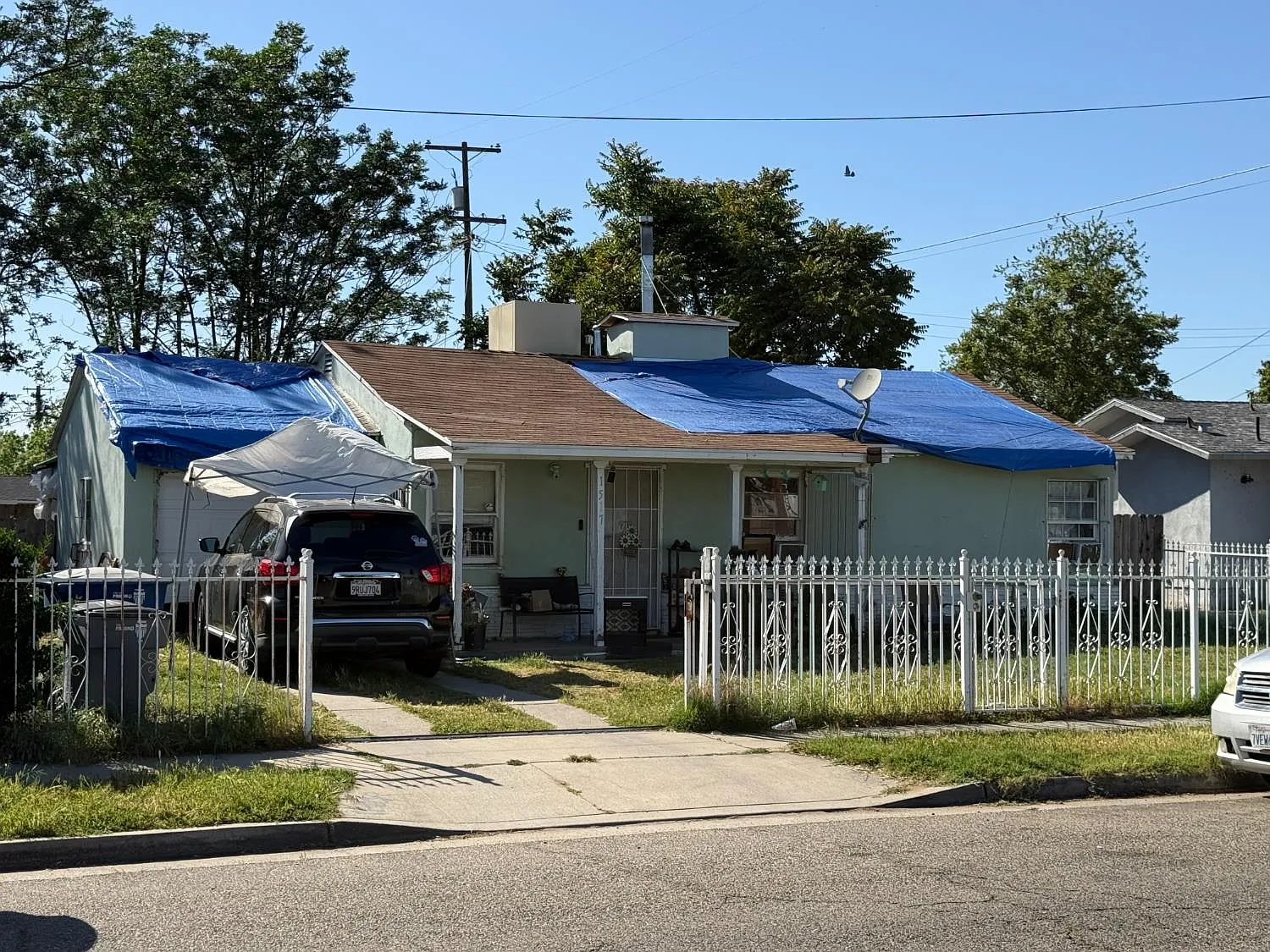 1517 N Millbrook Ave photo 1