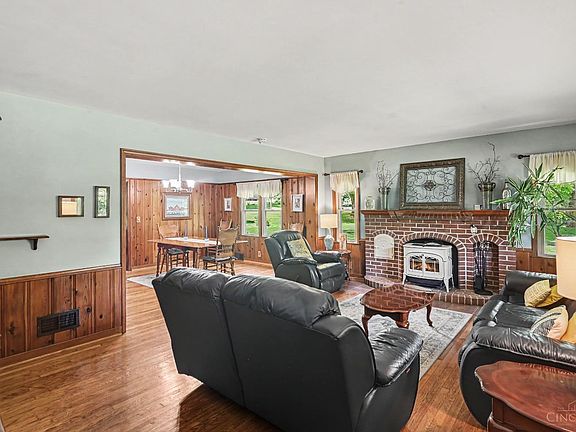 2nd image of 3433 Dolomar Dr
