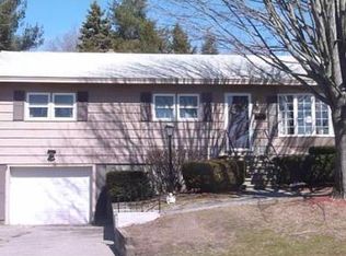 7 Roberta Ln, Lawrence, MA 01843