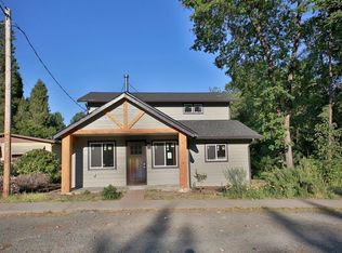 120 Cedar St, Rogue River, OR 97537
