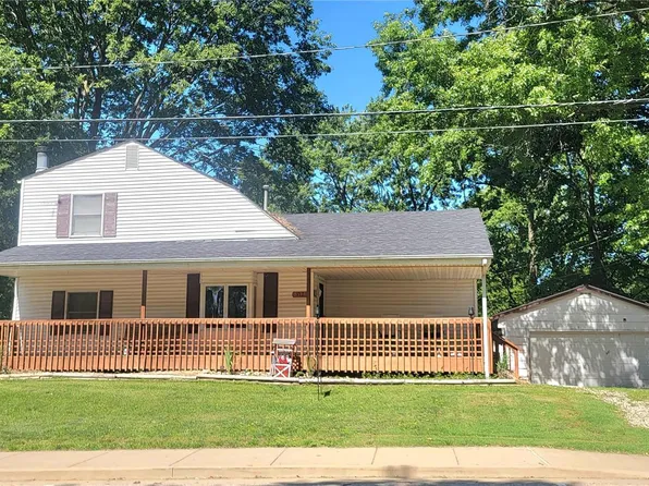 317 S Main St, Troy, IL 62294