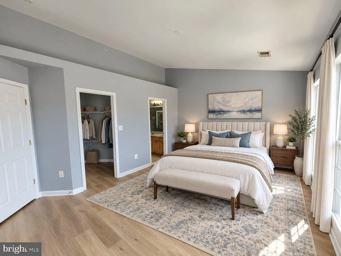 3 bed, 2.5 bath, 2269 sqft, $2,800 — Photo 3
