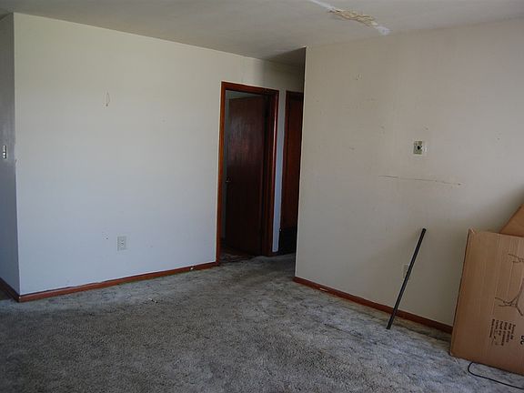 4th image of 2605 NW 46th St