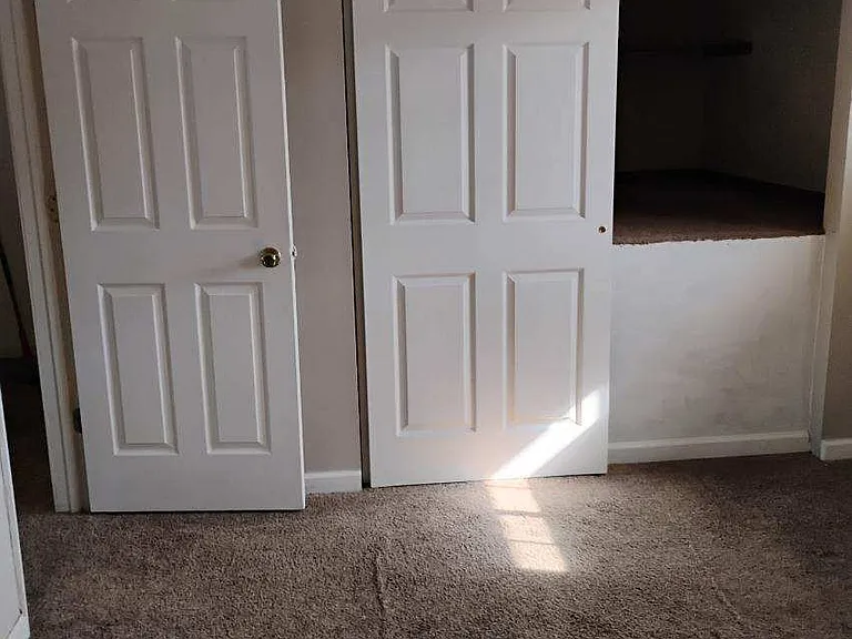 2621 N Pine St #6 — Photo 11
