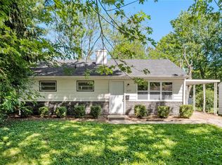 425 N 39th St, Belleville, IL 62226