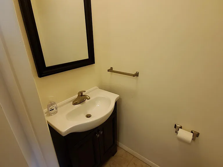 606A Lake Dr — Photo 9