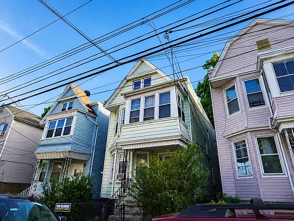2nd image of 159 Wilkinson Ave