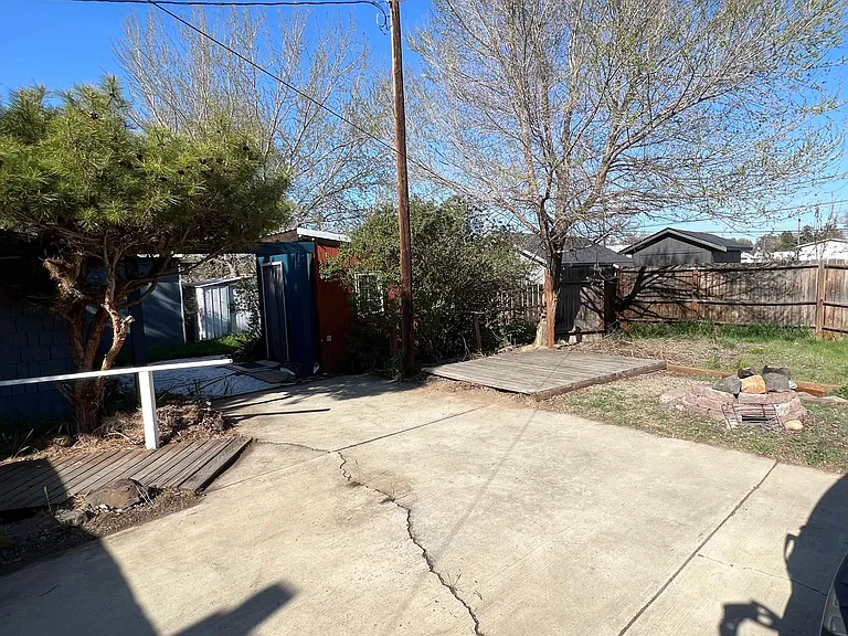 903 W 5th Ave — Photo 45