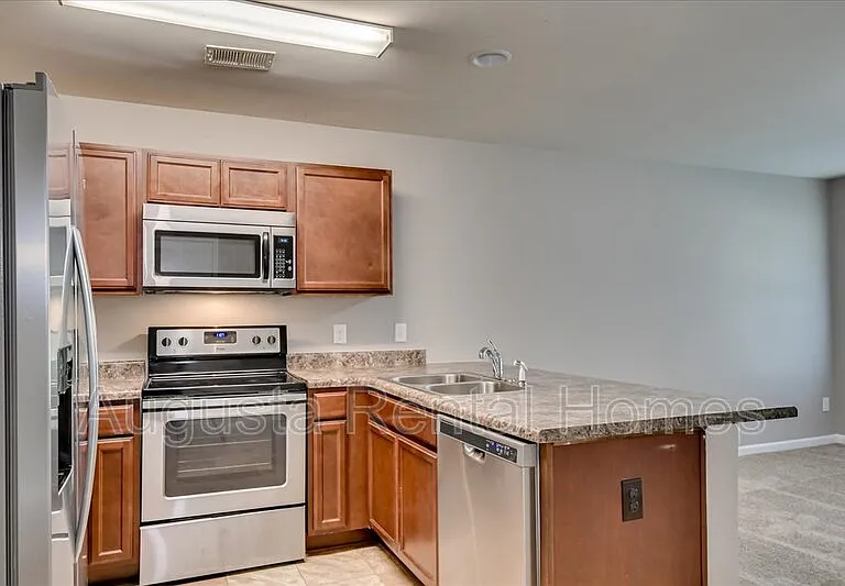 3549 Pebble Creek Dr — Photo 11