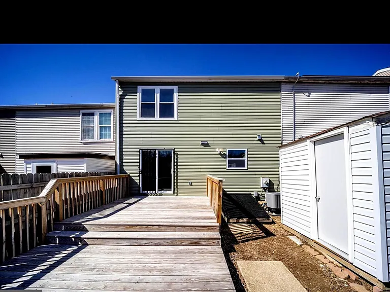905 Nadine Ct — Photo 19