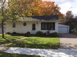 727 Connie Rd, Baraboo, WI 53913