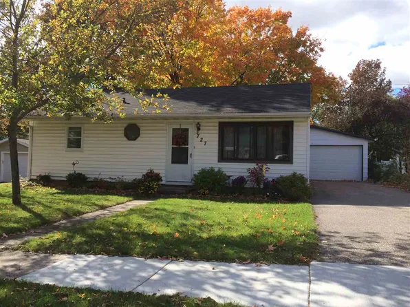 727 Connie Rd, Baraboo, WI 53913