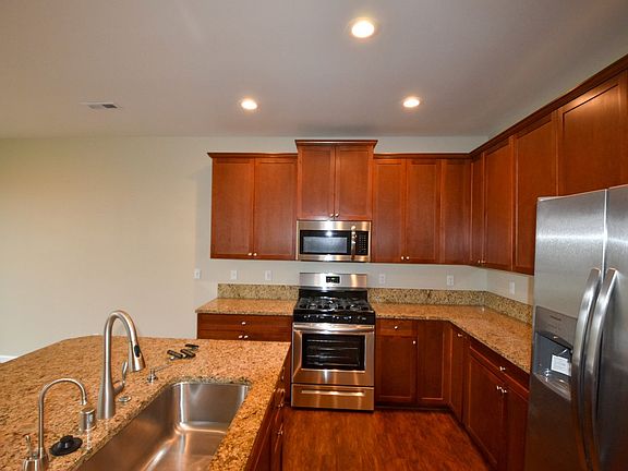 5th image of 15214 80th Avenue Ct E