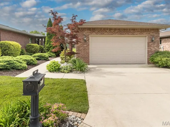 1812 Carrington Way, Swansea, IL 62226