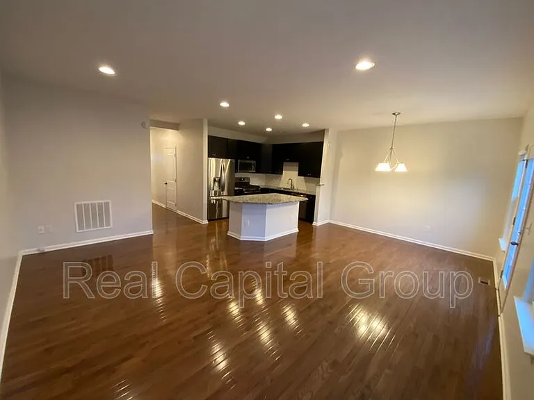 4271 Arthur Ct — Photo 4