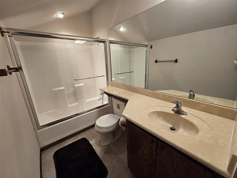 3231 Hemingway Dr — Photo 38