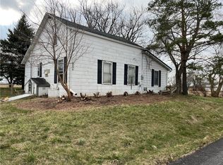 9481 Clipnock Rd, Stafford, NY 14143