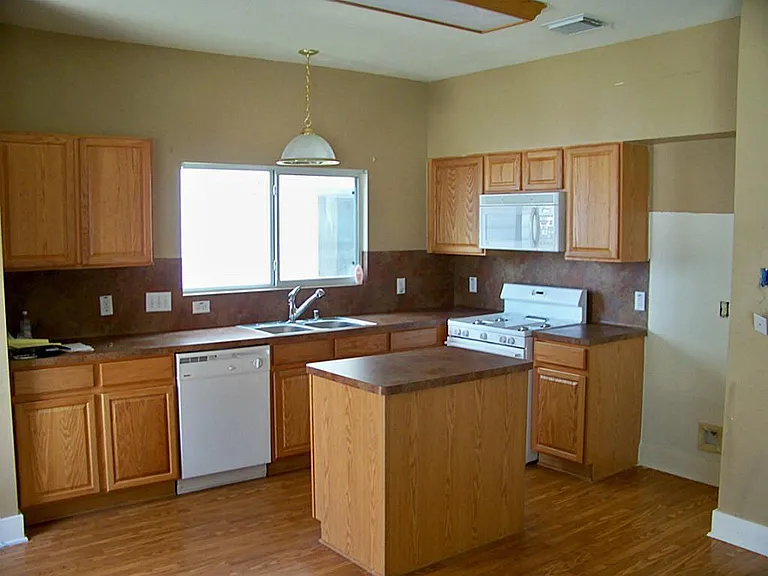 20911 Walder Ct — Photo 4