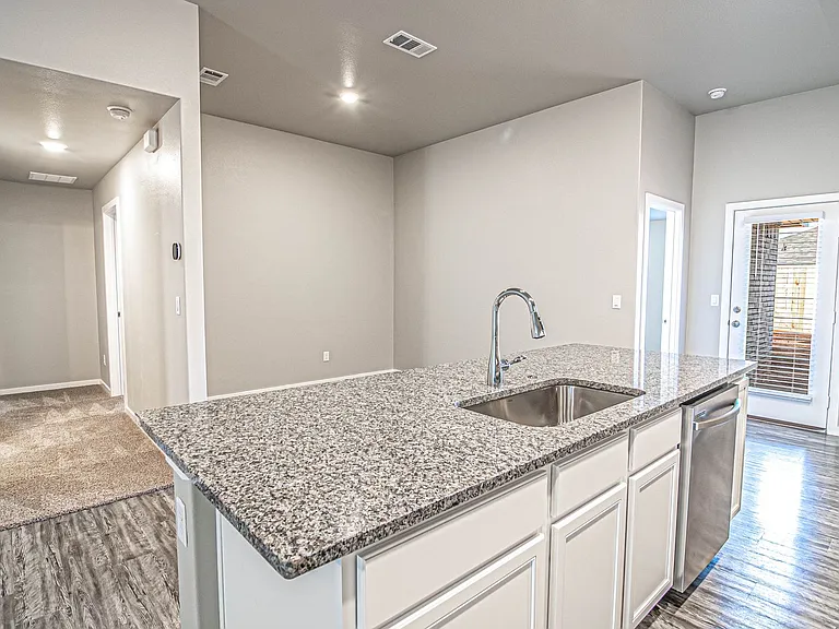 6712 Rio Bravo St — Photo 4