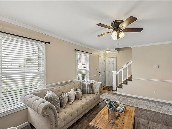 4th image of 402 Peachtree Rd