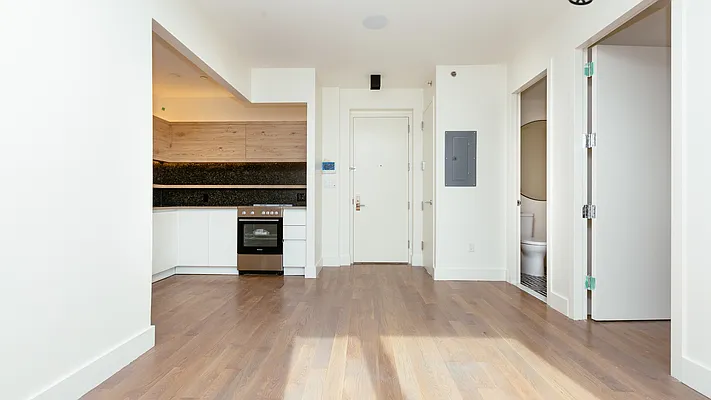 Rented by Nooklyn NYC LLC | media 22