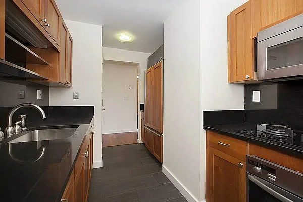 Rented by Corcoran | media 15