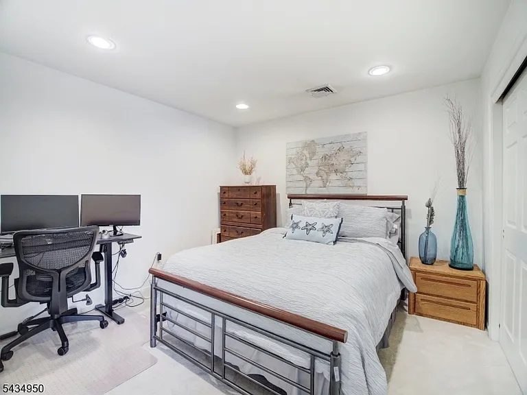 14 Lagoon Way — Photo 27