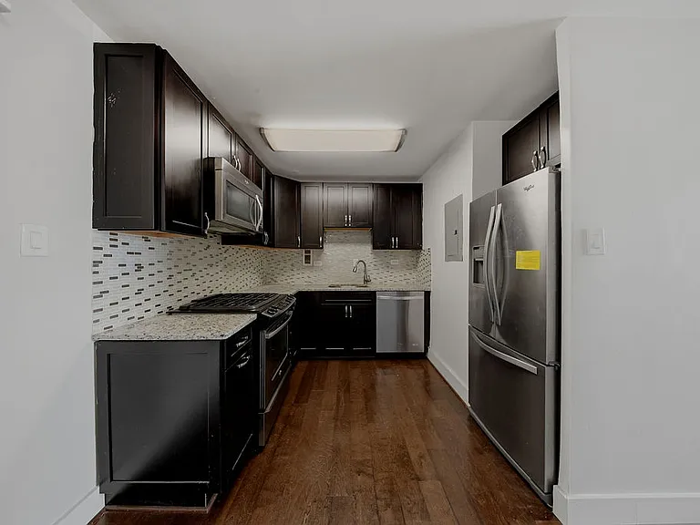 1420 N St NW #1005 — Photo 3