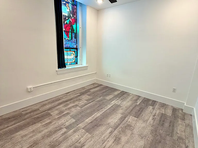 177 Chestnut St #5 — Photo 19