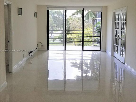 2nd image of 20500 W Country Club Dr APT 314