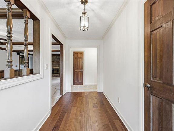 3rd image of 3741 Midvale Rd