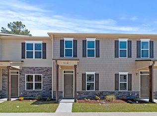 510 Pate Dr, Midway Park, NC 28544