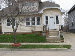 1716 Linden Ave, Racine, WI 53403
