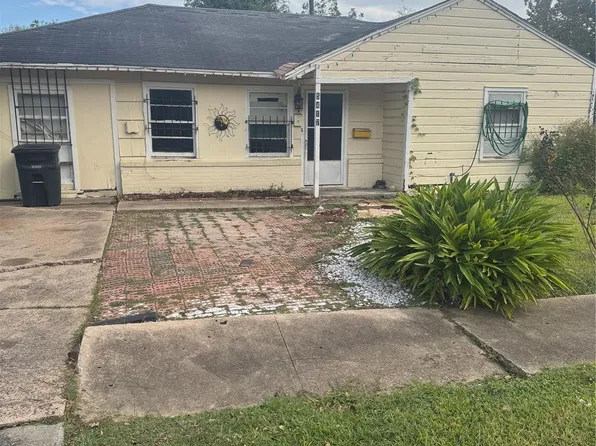 5417 Doulton Dr, Houston, TX 77033