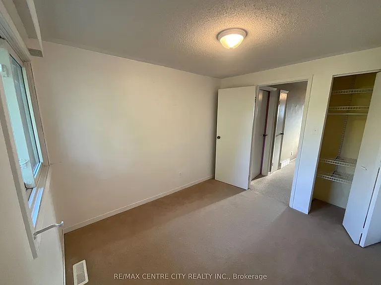89 Highview Ave E #39 — Photo 16