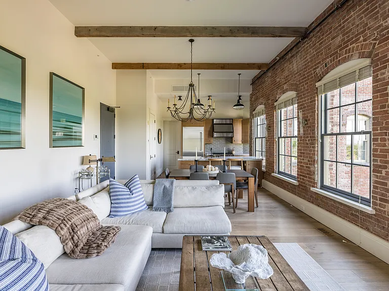 15 Church St #Penthouse 402 — Photo 8