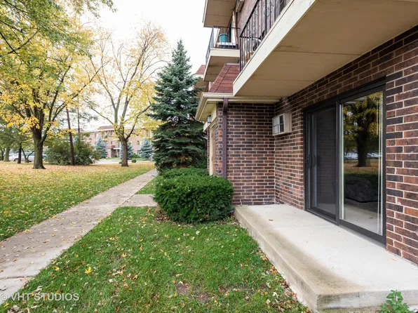 942 N Rohlwing Rd, Addison, IL 60101