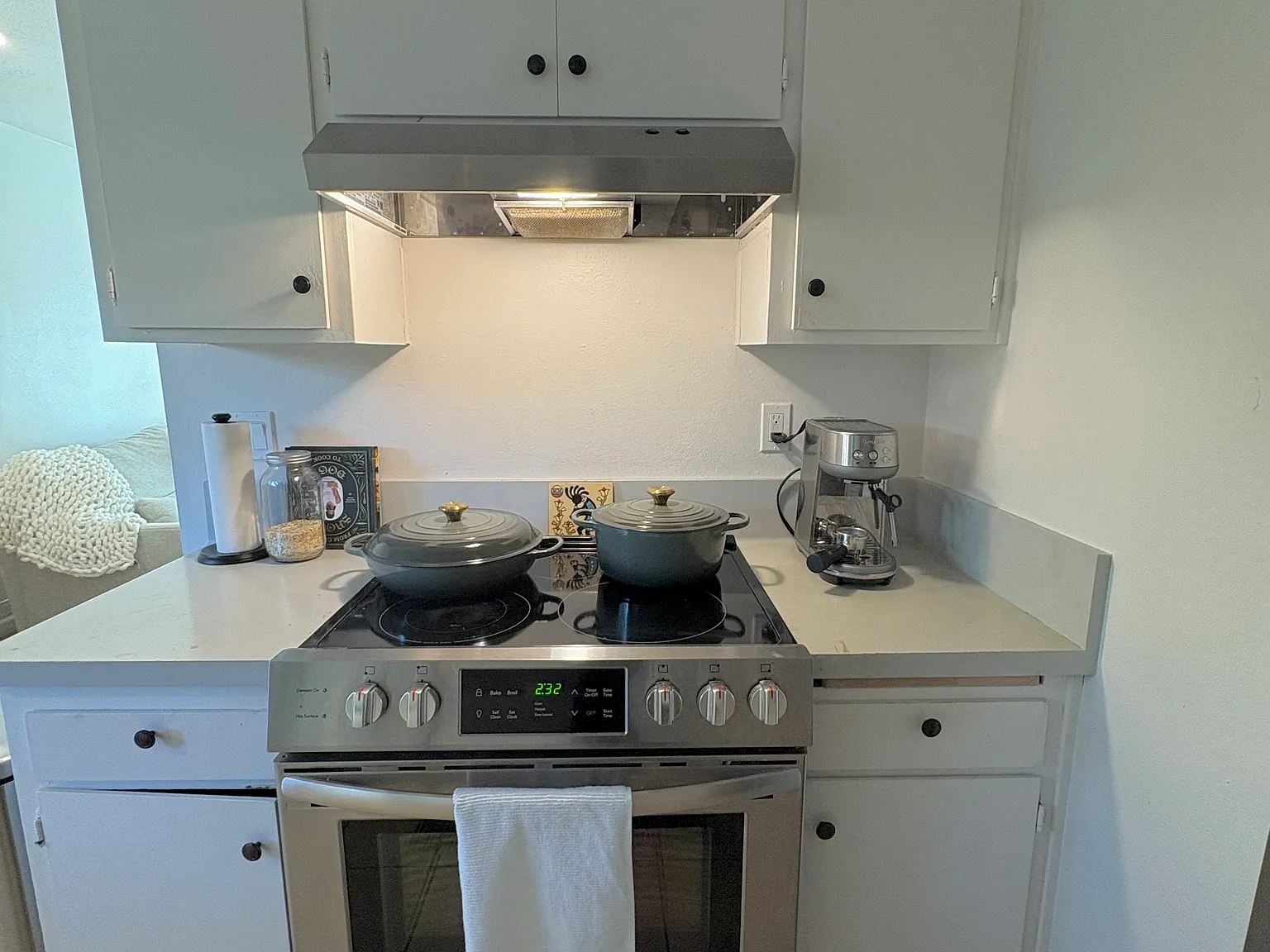 1746 Oliver Ave — Photo 3