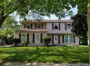 1887 Fleetwood Dr, Troy, MI 48098