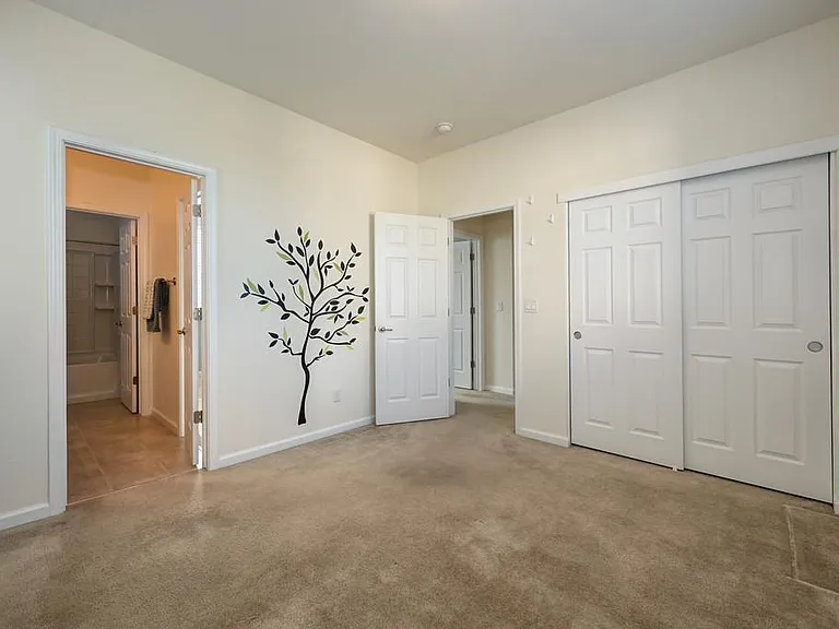 15 Crystalwood Cir — Photo 20