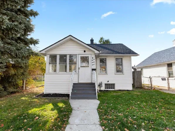 1533 College Ave, Lincoln Park, MI 48146
